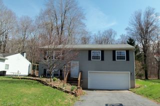3107 Malibu Dr SW, Warren, OH 44481