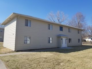 2208 W  7th Ave #2, Emporia, KS 66801