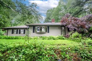 15 Valley View Road, Danbury, CT 06810