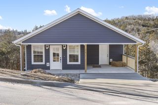 2761 Maple Street, Hollister, MO 65672