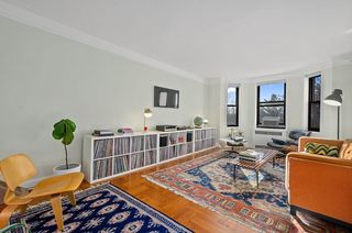 645 E  26th St #4J, Brooklyn, NY 11210