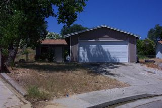 1090 Fallon Ct, Redding, CA 96003
