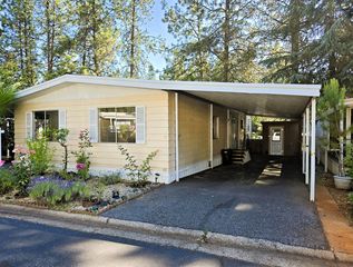 30 Candy Ln, Grass Valley, CA 95945