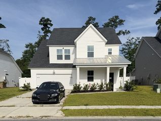 247 Lillian St, Rincon, GA 31326