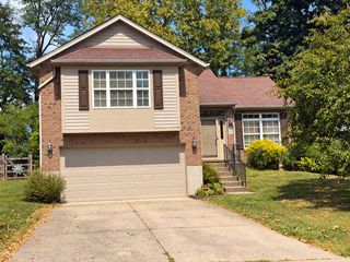 1228 Farmcrest Dr, Union, KY 41091