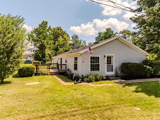 125 S  3rd St, Dunkirk, IN 47336