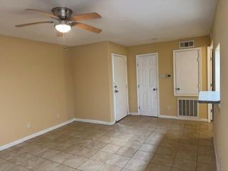 16111 Aspenglenn Dr #611, Houston, TX 77084