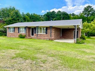 920 Zion Hill Church Road, Bladenboro, NC 28320