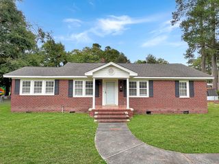 202 Johnston St, Saint George, SC 29477