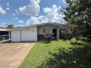 6115 S  10th St, Fort Smith, AR 72908