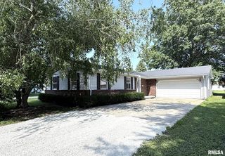 1341 Moshier Ave, Galesburg, IL 61401