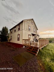 1443 Hamlin Hwy, Lake Ariel, PA 18436
