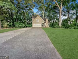 199 Amberidge Dr NW, Cartersville, GA 30121