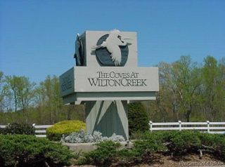 59 Wilton Coves Dr #59, Hartfield, VA 23071