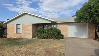 1214 Century Dr, Midland, TX 79703