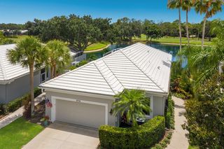 8726 52nd Dr E, Bradenton, FL 34211