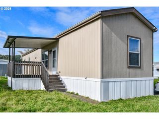 1200 E  Central Ave  #70, Sutherlin, OR 97479