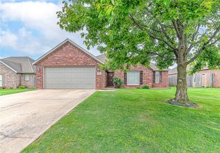 6004 S  36th St, Rogers, AR 72758