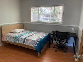 117 E  Campus View Dr, Riverside, CA 92507