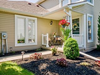 41 Camberley Pl, Penfield, NY 14526