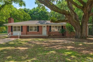 6425 Aspen Ave, Milton, FL 32570