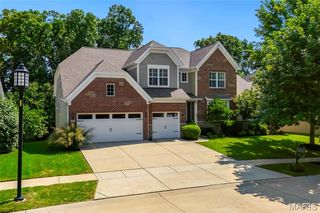 360 Willow Weald Path, Chesterfield, MO 63005