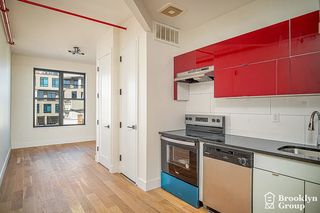 78 Jackson St #3A, Brooklyn, NY 11211