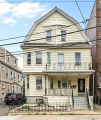 89 Central St, Somerville, MA 02143
