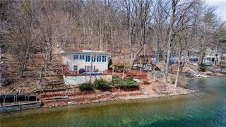11177 E  Bluff Dr, Penn Yan, NY 14527