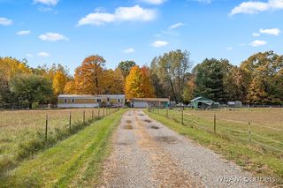 13855 Lincoln Lake Ave, Gowen, MI 49326