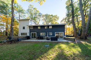 6 Aqueduct Rd, Wayland, MA 01778