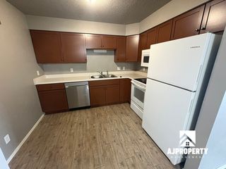 1300 E  Keystone Dr #11, Brandon, SD 57005