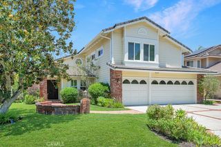 11 Pinewood Dr, Trabuco Canyon, CA 92679