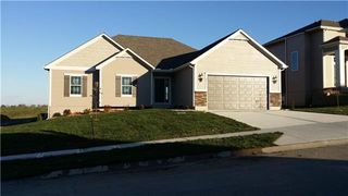 1100 NW Sycamore Ln, Grain Valley, MO 64029