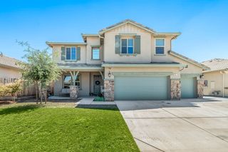 2827 Seaside Avenue, Tulare, CA 93274