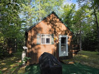 6 Juniper Lane, Abbot, ME 04406