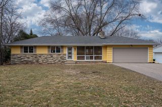6608 Warren Ave S, Minneapolis, MN 55439