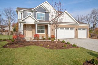 3319 Arbor Ln, Crystal Lake, IL 60012