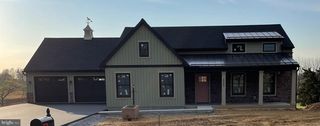 115 Maple Ln, Lebanon, PA 17042