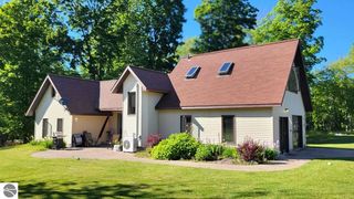 181320 N  2nd Sand Beach Rd, Lanse, MI 49946