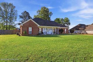 320 White Sand Rd, Florence, MS 39073