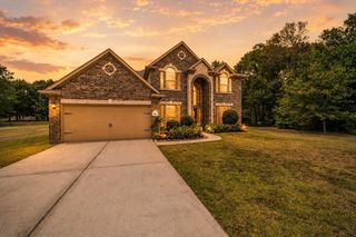9061 Water Buck Ln, Conroe, TX 77303