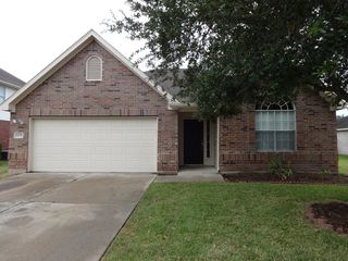 1605 Oak Point Ct, Pearland, TX 77581