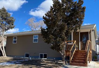 905 Richards Ave, Gillette, WY 82716