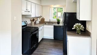 1920 Orchard Crst #2407, Utica, MI 48317