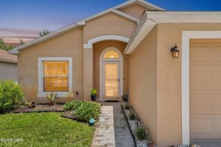 342 Dahoon Holly Dr, Daytona Beach, FL 32117