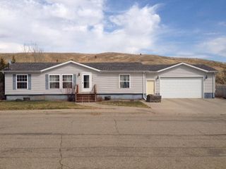 124 N  Case Dr, Pierre, SD 57501
