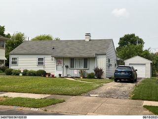 132 N  Kensington Pl, Springfield, OH 45504