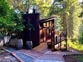 910 Cathedral Dr, Aptos, CA 95003