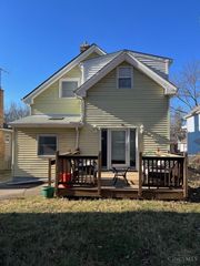 6246 Collegevue Pl, Cincinnati, OH 45224